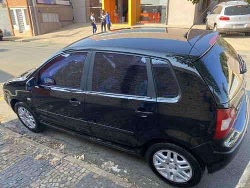 Imagem 4 de 9 de Volkswagem Polo Hatch