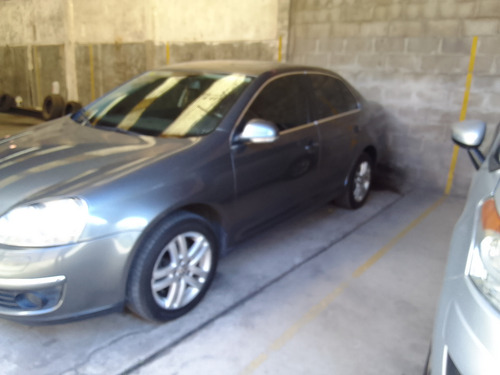 Volkswagen Vento 1.9 I Luxury Dsg