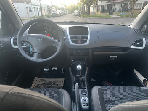 Peugeot 207 1.6 Xt