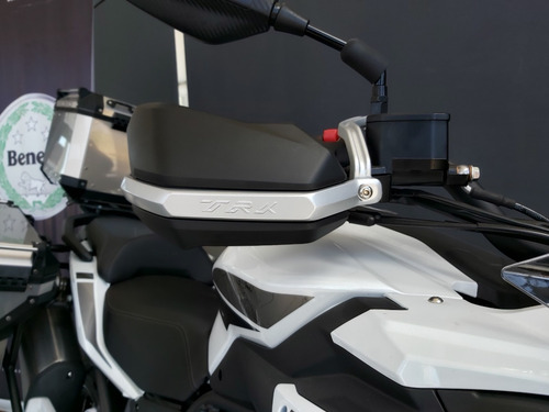 Imagen 16 de 18 de Benelli Trk502 X Av 1