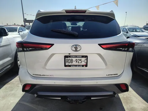 Toyota Highlander 3.5 Limited Panoramic Roof At