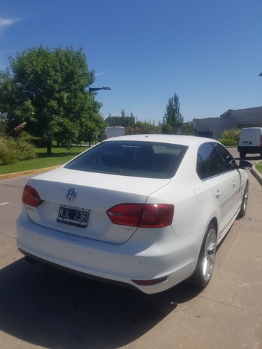 Volkswagen Vento 2.5 Luxury 170cv 2013
