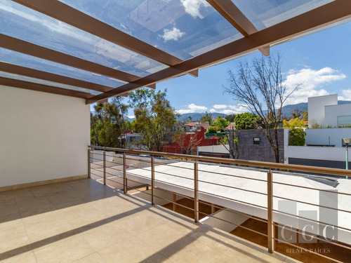 Casa En Condominio En Fuentes Del Pedregal Con Alberca Y Jar