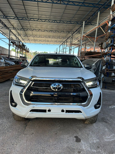 Sucata Hilux 2.8 2023 4x4 Automatica 4.600km - Rs Campo Bom