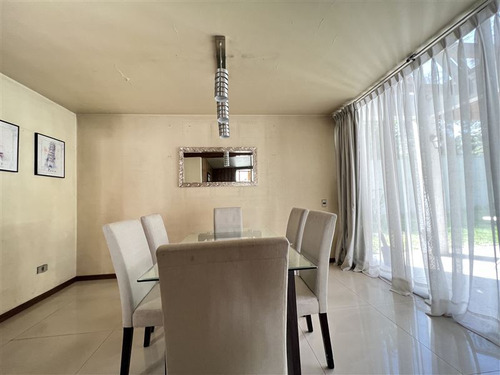 Oportunidad ! Casa En Venta Dehesa Central. Lo Barnechea