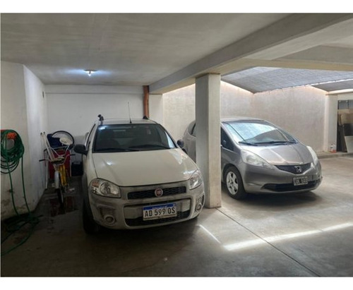 Departamento A La Venta En Castelar Centro