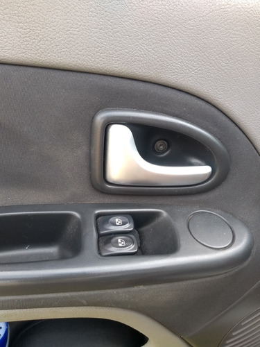 Imagem 13 de 13 de Renault Symbol 2010 1.6 Expression Hi-torque 4p