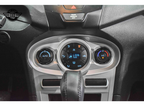 Ford Fiesta 1.6 SE PLUS SEDAN 16V FLEX 4P POWERSHIFT