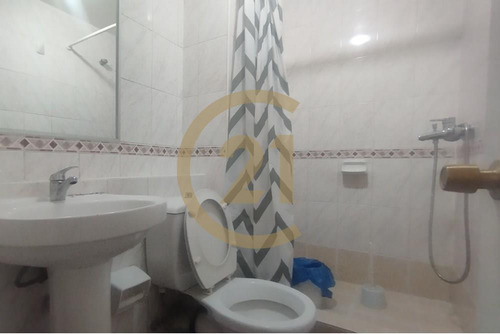 Venta Departamento Amoblado Con Ubicación Central