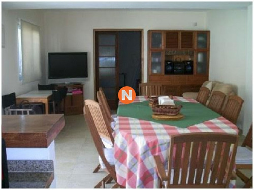 Casa En Venta, Mansa, Punta Del Este, 4 Dormitorios.- Ref: 209719
