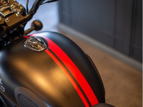 Imagen 14 de 25 de Royal Enfield Classic 350 Dark Stealth Black Disponible Ya
