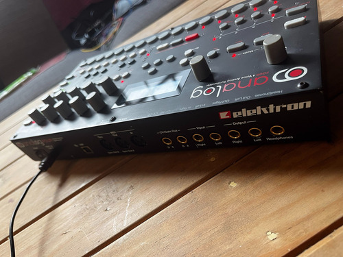 Elektron Analog Four Mk1 Como Nuevo Poco Uso Cables Original (Usado)