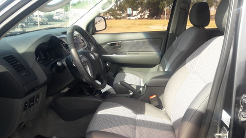 Hilux 4x2 C/d Sr 3.0 Tdi