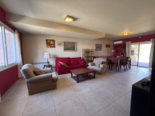 Vende Duplex En B° Rincon Lindo , Cipolletti