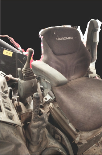 Retroexcavadora Hidromek 2012 Incompleta