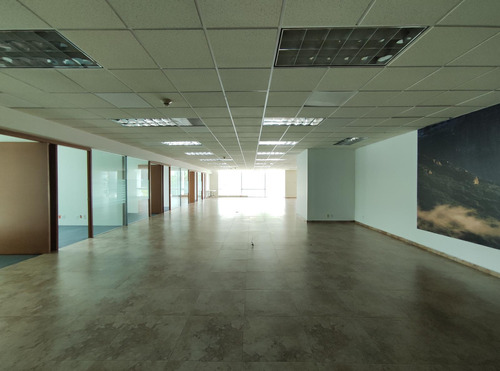 Oficina En Renta - Corporativo Cygni Piso 2- 540 M2