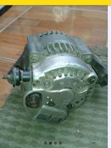 Imagen 2 de 3 de Alternador Toyota Starlet