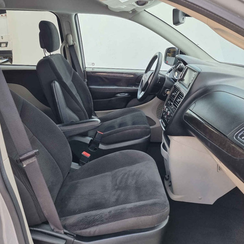 Imagen 7 de 11 de Dodge Grand Caravan 2018 5p Sxt V6/3.6 Aut