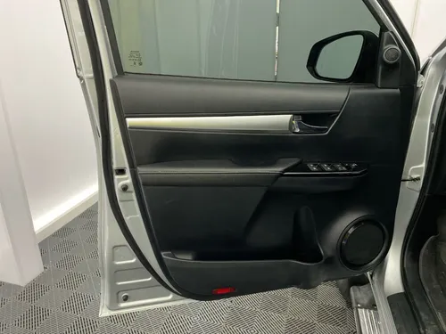 Toyota Hilux At 4.0 4x4 R 17