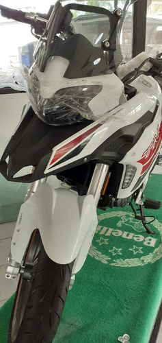 Moto Benelli Trk 251 Full