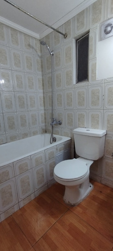 Departamento 2do Piso,condominio.cercano E. Metro El Parrón