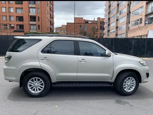 Toyota Fortuner 2.7l 4x2