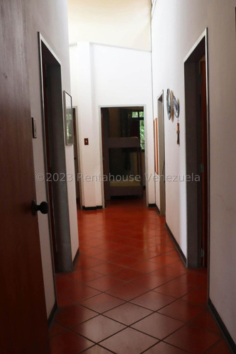 Se Vende Casa Con Potencial Baruta Yf