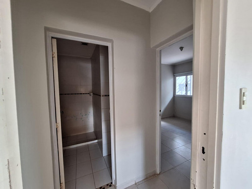 Departamento En Barrio La Cañada