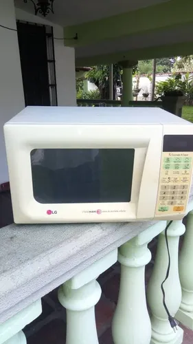 Horno Microondas Marca LG (Usado)