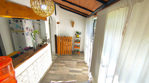 Venta Casa 3 Amb. Reciclada Con Jardín, Pileta, Quincho Y Playroom!!!
