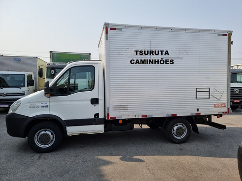 Imagem 4 de 15 de Iveco Daily 35s14 2018 Baú Ar Condicionado