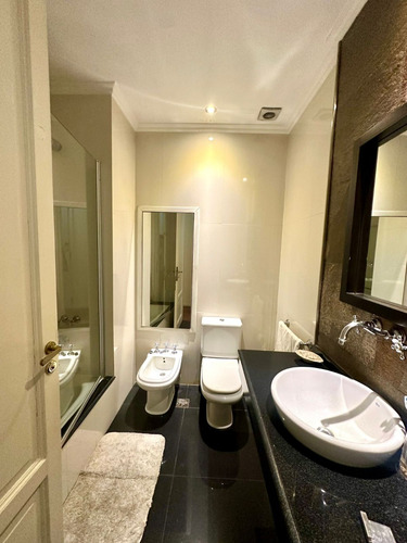 Espectacular Departamento 2 Dormitorios + Dependencia En Recoleta