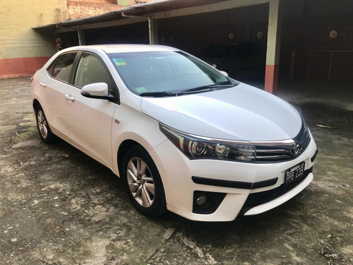 Imagen 2 de 14 de Toyota Corolla 1.8 Xei Cvt 140cv 2016