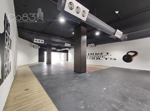 Renta - Local - Corner 15 - 592 M2 - Piso 2