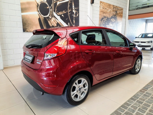Ford Fiesta Kinetic Design 1.6 S Plus 120cv 2016