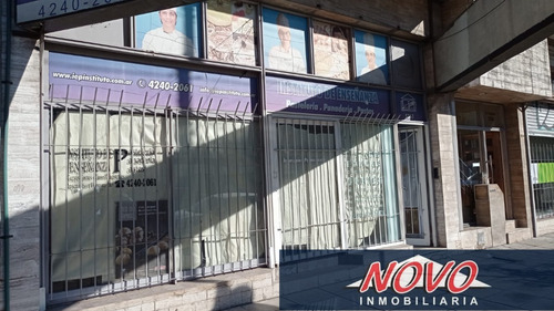 Imagen 2 de 9 de Local Comercial 140 M2