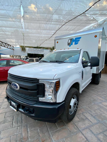 Imagen 5 de 15 de Ford F-350 2019 6.3l Xl 6.2 Plus Ac At