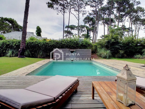 Imagen 2 de 30 de Venta Casa 4 Dormitorios Con Piscina En Parada 7, Playa Mansa +alquiler Temporal - Punta Del Este Mansa