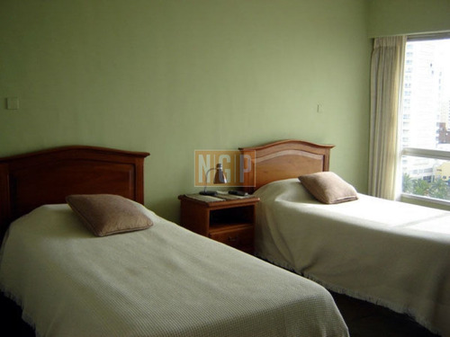 Imagen 19 de 27 de Apartamento En Peninsula, 3 Dormitorios *