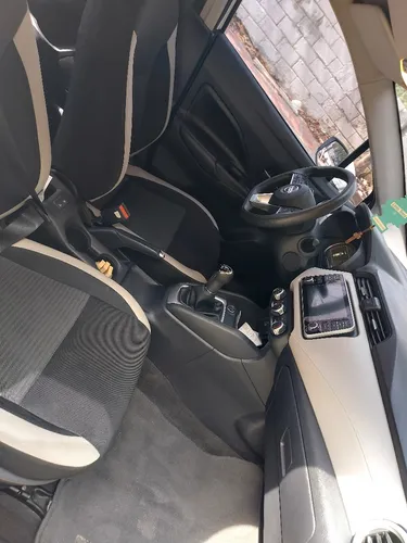 Nissan Versa 1.6 Advance