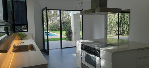 Imagen 11 de 30 de Casa En Venta En Santa Maria De Los Olivos!!