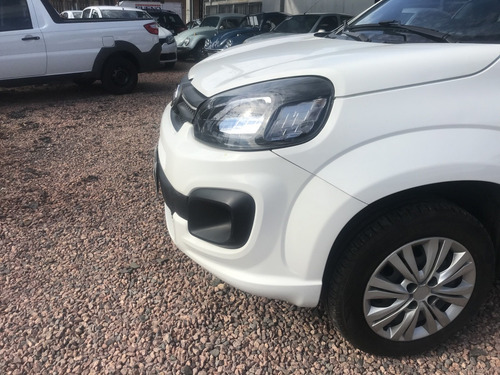 Imagem 2 de 10 de Fiat Uno 2019 Flex