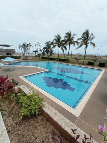 Imagen 2 de 16 de Alquilo Apto Vacacional 63m2 2h/1b/1pe Los Corales 6317