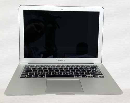 Portatil Macbook Air  Referencia A1466  Intel Core I5