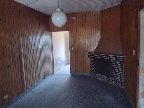 Casa Con Departamento Incluído ( Leer Descripción )