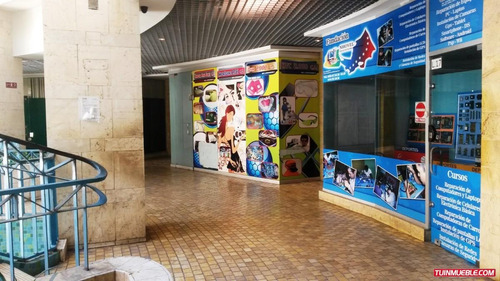 Imagen 4 de 12 de Local En C. C. Jumbo, Av. 4 De Mayo