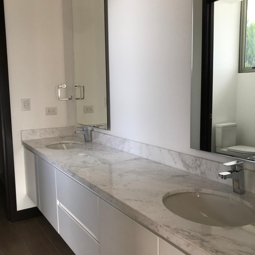 Imagen 1 de 6 de Apartamento En Alquiler Y Venta En Zona 15