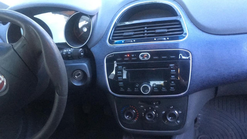 Fiat Punto 1.4 Attractive C/radio Integrada 2013