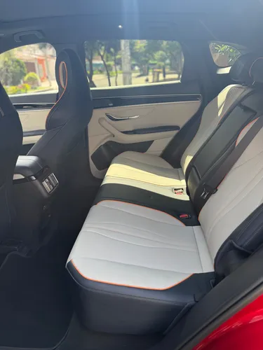 Song Plus Gs 2022 Rojo Emperador