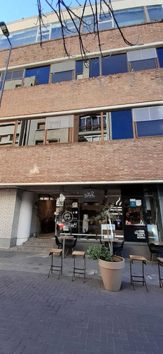Imagen 6 de 9 de Excelente Local Comercial Apto Gastronomía